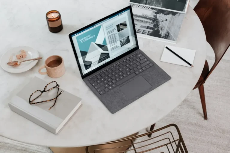 Surface Laptop 3 실사 참고 사진, 배터리 검사 결과 화면 아님